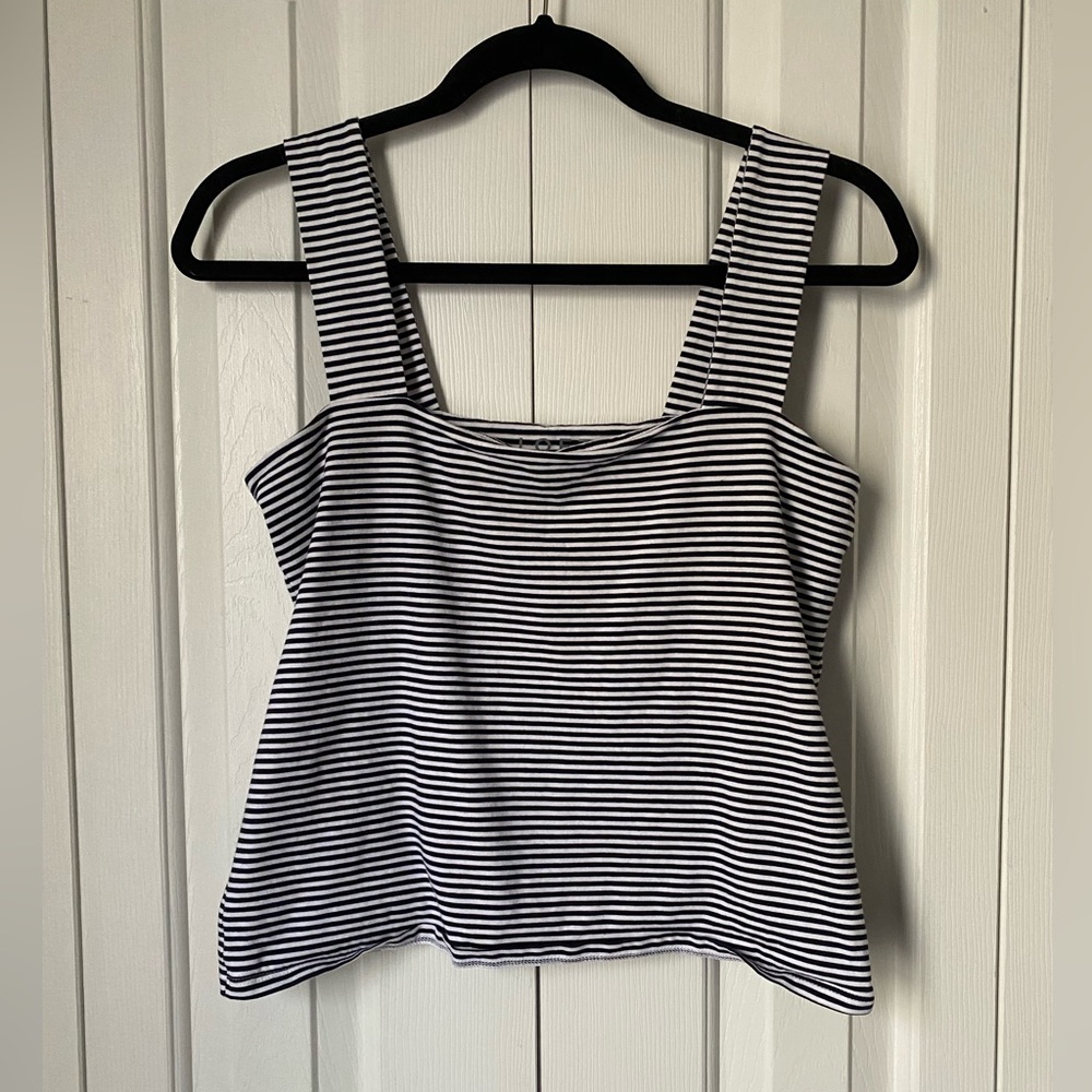 LOFT THICK STRAP BLACK AND WHITE CROPPED TANK TOP - MEDIUM